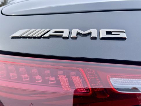 Used 2022 Mercedes-Benz SL 63 AMG AMG SL 63 image 39