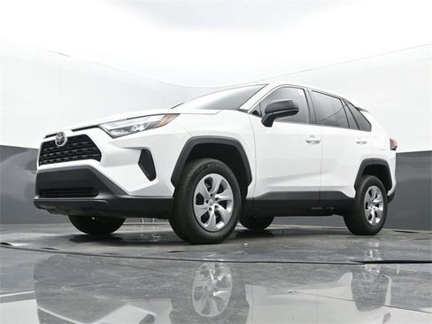 Used 2023 Toyota RAV4 LE image 25