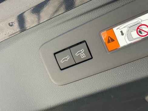 Certified 2026 Lexus GX 550 w/ Accessory Package (2T) AWD/4WD image 18