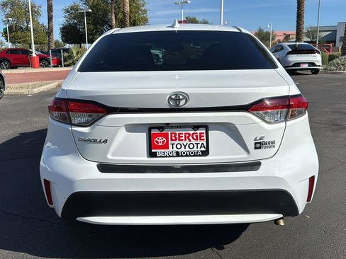Used 2022 Toyota Corolla LE image 5