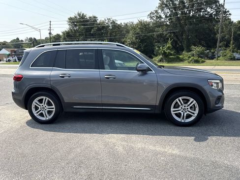 Certified 2022 Mercedes-Benz GLB 250 image 6