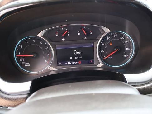 Used 2020 Chevrolet Traverse LT FWD image 27
