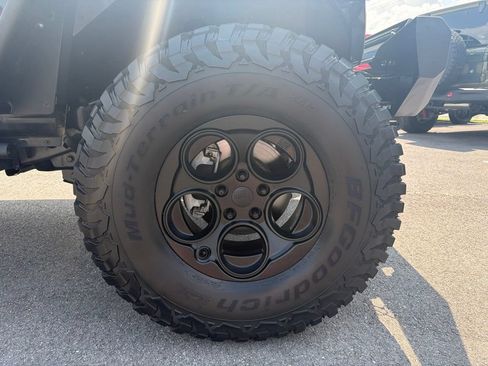 Used 2018 Jeep Wrangler Unlimited Sport AWD/4WD image 14
