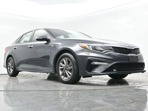 Used 2020 Kia Optima LX image 39