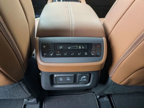 New 2026 Nissan Pathfinder Platinum w/ Cargo Package image 22