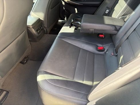 Used 2018 Lexus IS 300 image 18