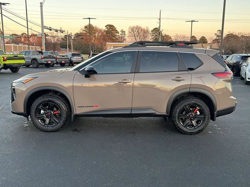 New 2026 Nissan Rogue SV image 8