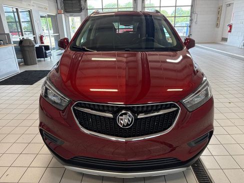 Used 2022 Buick Encore Preferred w/ Safety Package AWD/4WD image 8