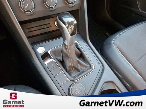 Certified 2022 Volkswagen Taos SE image 15