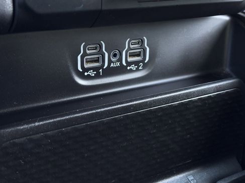 Used 2024 RAM 1500 Laramie image 22