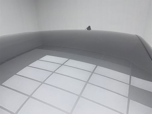 Used 2025 Genesis G70 2.5T image 13