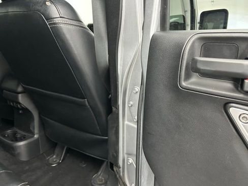 Used 2015 Jeep Wrangler Unlimited Sahara w/ Connectivity Group image 30