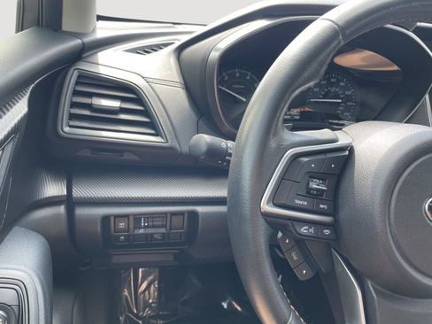 Used 2018 Subaru Crosstrek 2.0i Premium AWD/4WD image 3