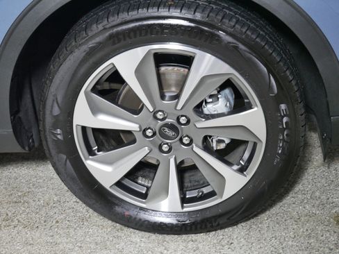 Used 2024 Ford Escape Platinum w/ Class II Trailer Tow Package image 15