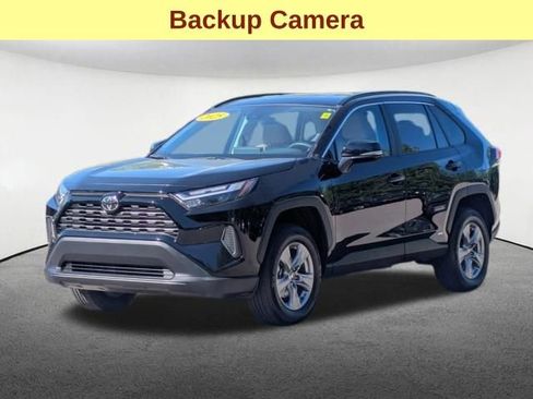 Used 2025 Toyota RAV4 LE AWD/4WD image 10