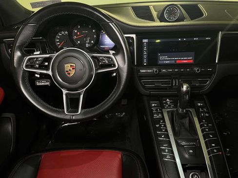 Used 2021 Porsche Macan AWD/4WD image 26