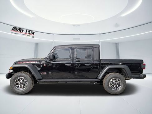 New 2026 Jeep Gladiator Rubicon w/ Safety Group AWD/4WD image 6