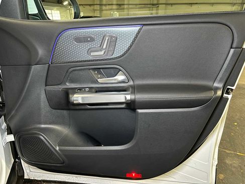 Certified 2025 Mercedes-Benz GLB 250 GLB 250 image 10