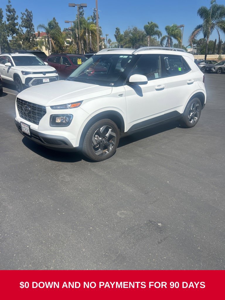 Used 2026 Hyundai Venue SEL FWD image 1
