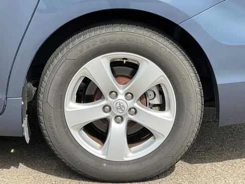 Used 2015 Toyota Sienna LE FWD image 25