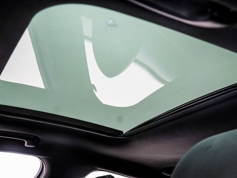 Used 2023 Kia Stinger GT2 image 44