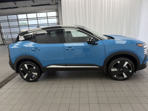 New 2026 Nissan Kicks SR FWD image 7