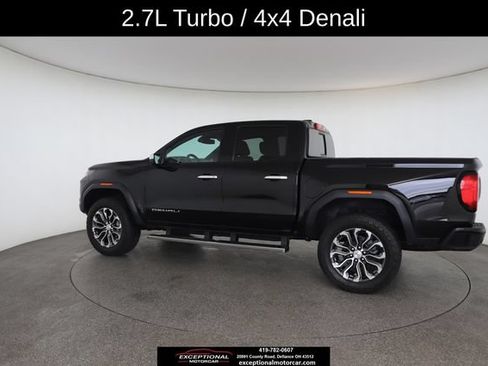 Used 2025 GMC Canyon Denali AWD/4WD image 9