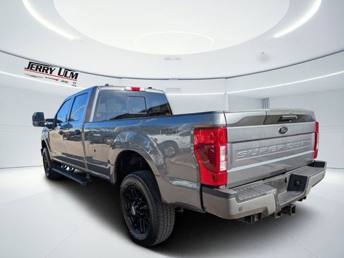 Used 2022 Ford F350 XLT w/ Black Appearance Package image 5