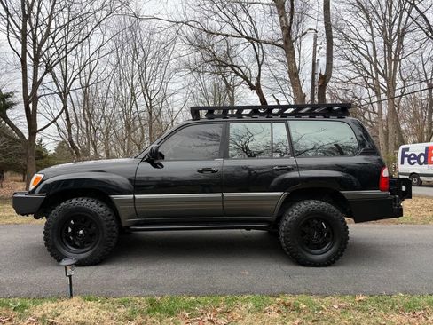 Used 2002 Lexus LX 470 4WD image 2