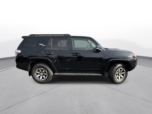 Certified 2024 Toyota 4Runner TRD Off-Road Premium image 5