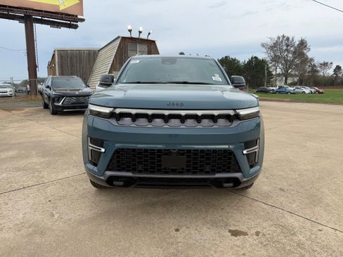 New 2026 Jeep Grand Wagoneer Limited image 2