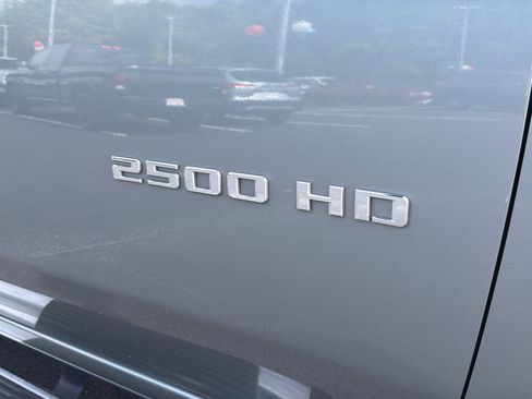 Used 2024 Chevrolet Silverado 2500 LTZ w/ LTZ Plus Package AWD/4WD image 10