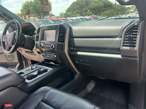 Used 2021 Ford Expedition XLT RWD image 30