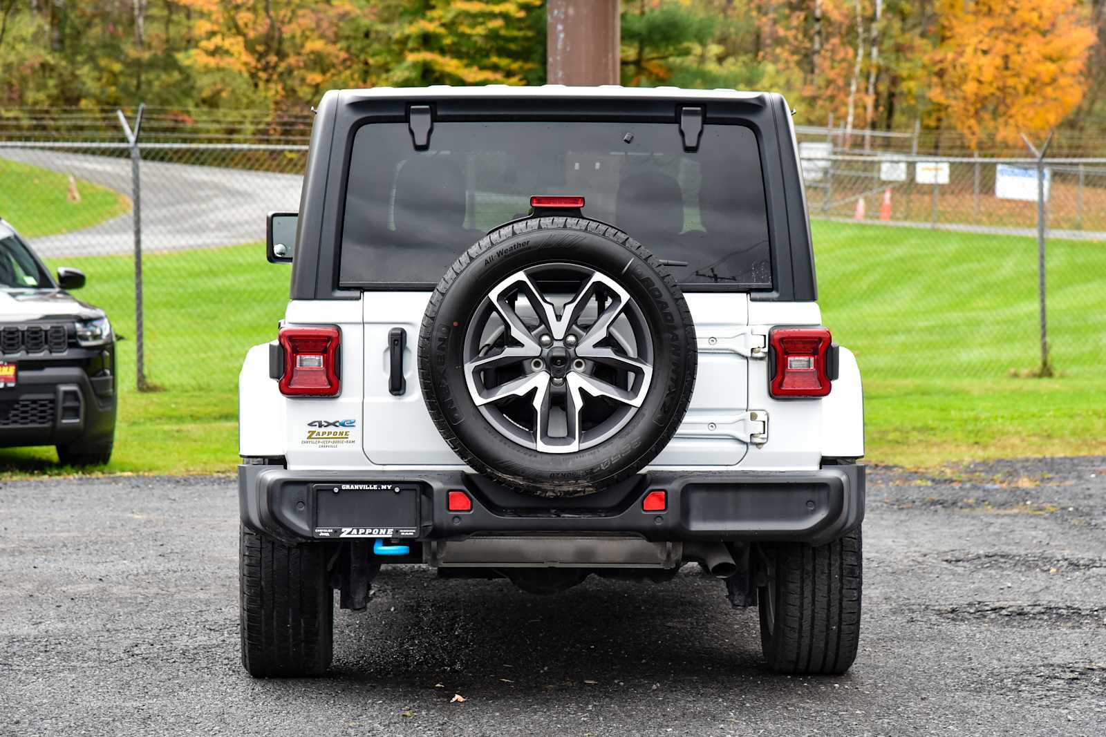 Certified 2024 Jeep Wrangler Unlimited w/ Convenience Group AWD/4WD image 4
