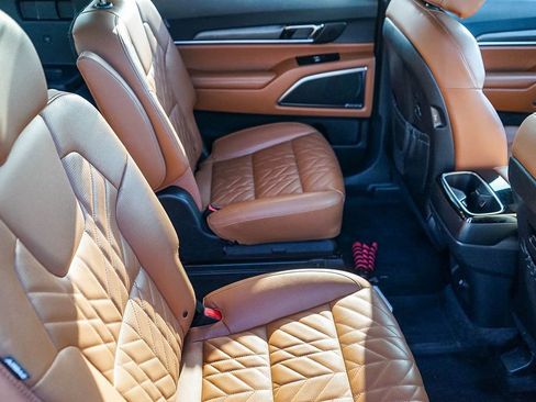 Used 2024 Kia Telluride SX X-Line AWD/4WD image 19