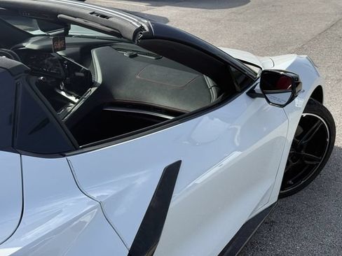 Used 2023 Chevrolet Corvette Stingray Convertible w/ 1LT RWD image 10
