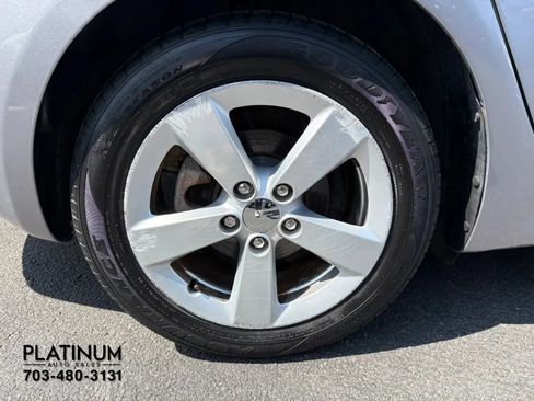 Used 2015 Dodge Dart SXT FWD image 21