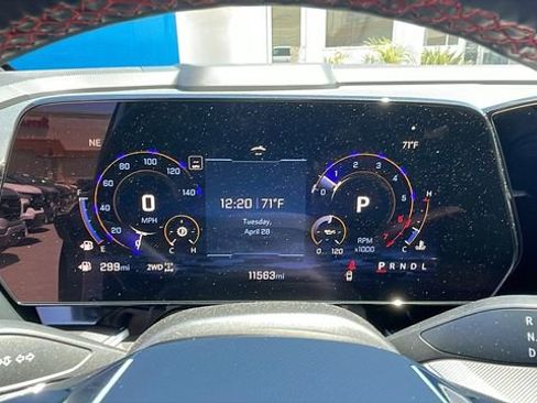 Used 2025 Chevrolet Suburban RST w/ Comfort Package AWD/4WD image 25
