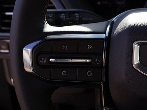 New 2026 GMC Yukon XL AT4 w/ AT4 Premium Plus Package AWD/4WD image 37