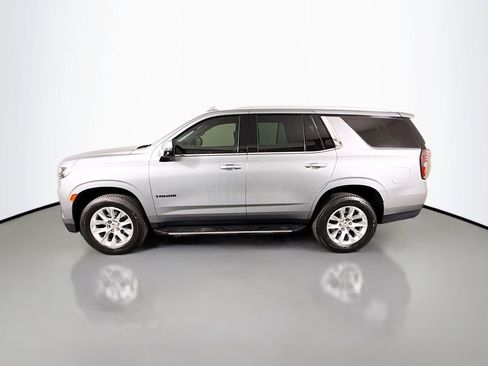 Used 2024 Chevrolet Tahoe Premier w/ Premium Package AWD/4WD image 4