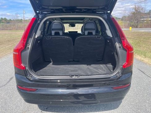 Used 2023 Volvo XC90 B5 Core w/ Climate Package AWD/4WD image 14