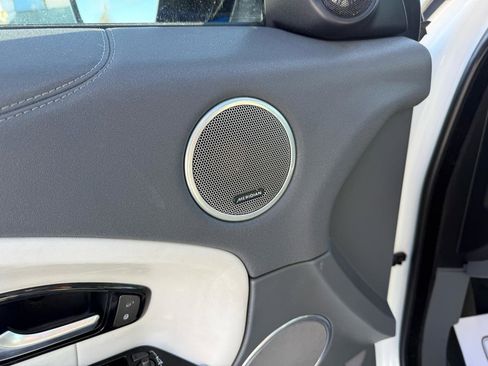 Used 2017 Land Rover Range Rover Evoque HSE image 13