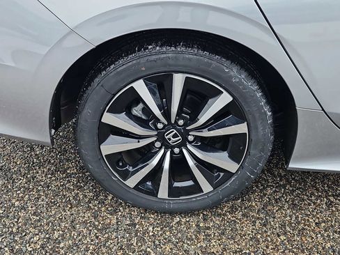 Certified 2023 Honda Civic EX image 9