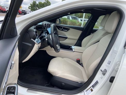 Used 2025 Mercedes-Benz C 300 Sedan image 33