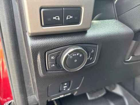 Used 2017 Ford F250 Lariat w/ Lariat Value Package AWD/4WD image 16