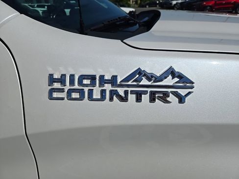 Used 2023 Chevrolet Silverado 1500 High Country w/ Technology Package AWD/4WD image 9