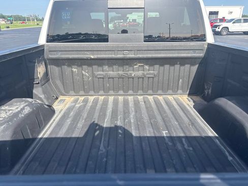 Used 2019 GMC Sierra 1500 Denali w/ Denali Ultimate Package AWD/4WD image 13
