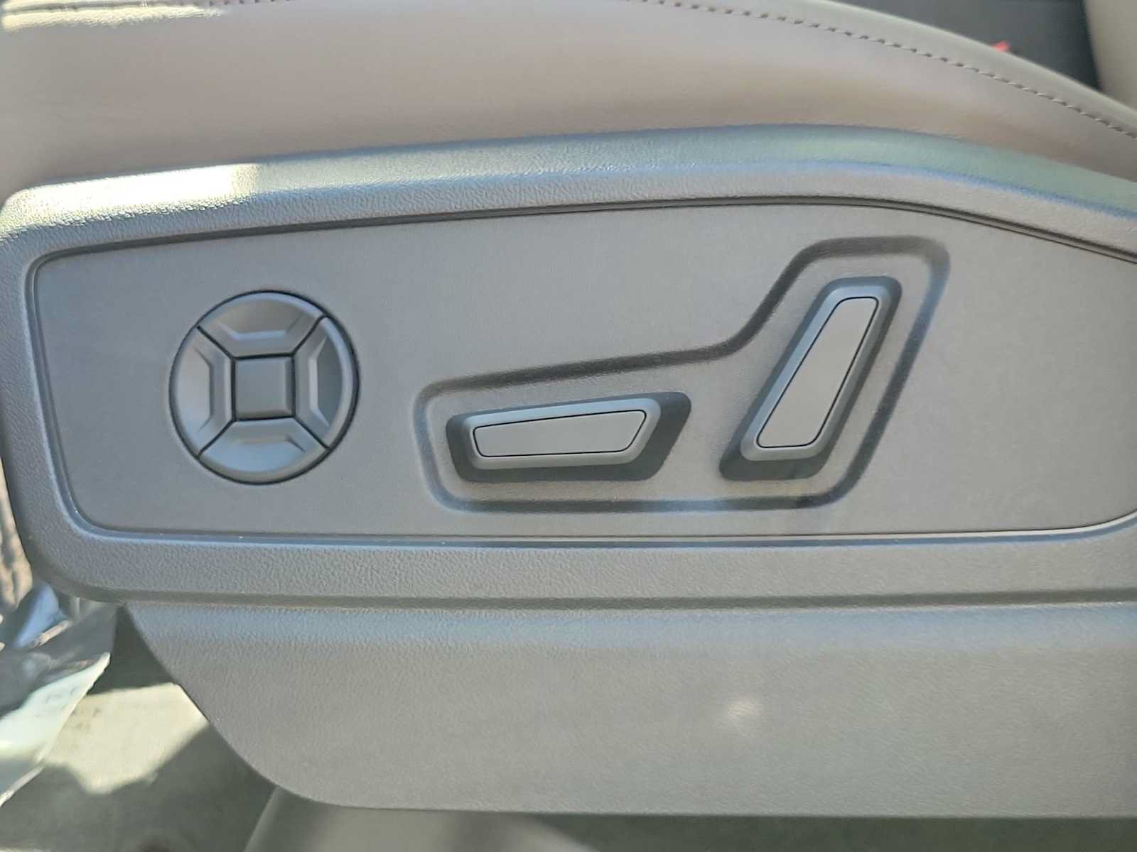 New 2026 Audi Q5 2.0T AWD/4WD image 16
