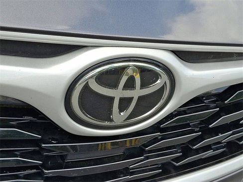 Used 2022 Toyota Highlander XLE image 30