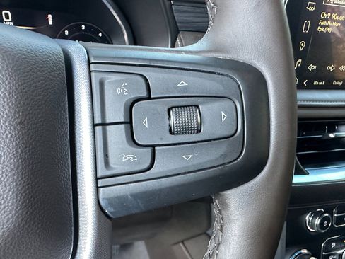 Used 2024 GMC Yukon XL SLT w/ SLT Luxury Package image 45